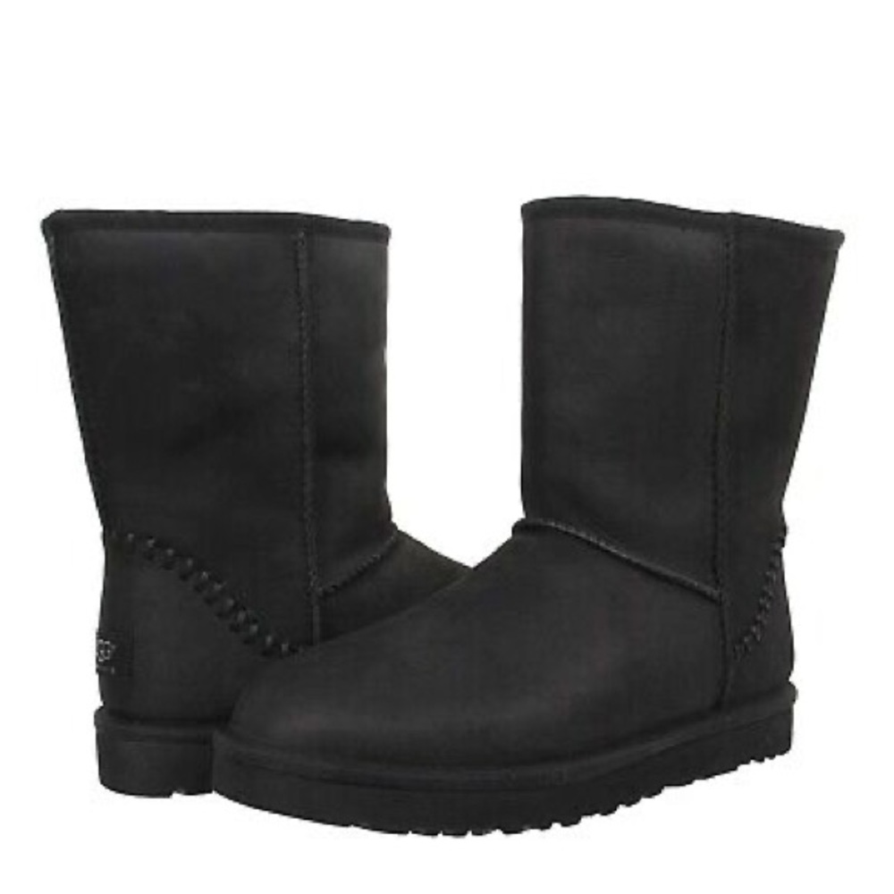UGG Classic Short Black Deco